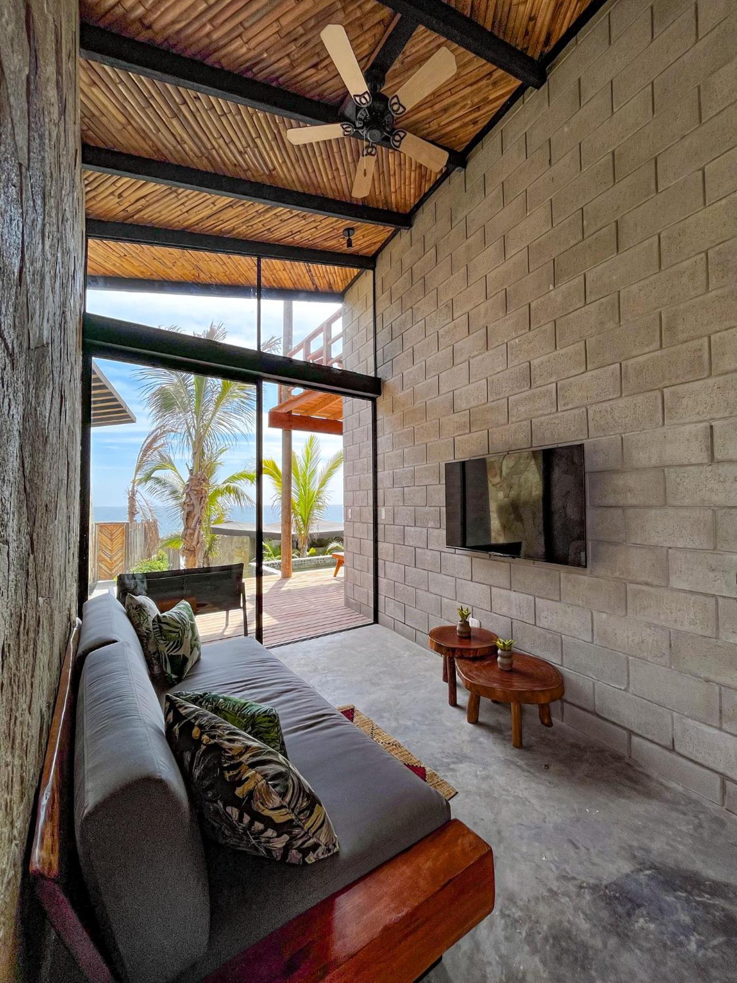 Diem Vichayito Beachfront Eco-Luxury Luaran gambar