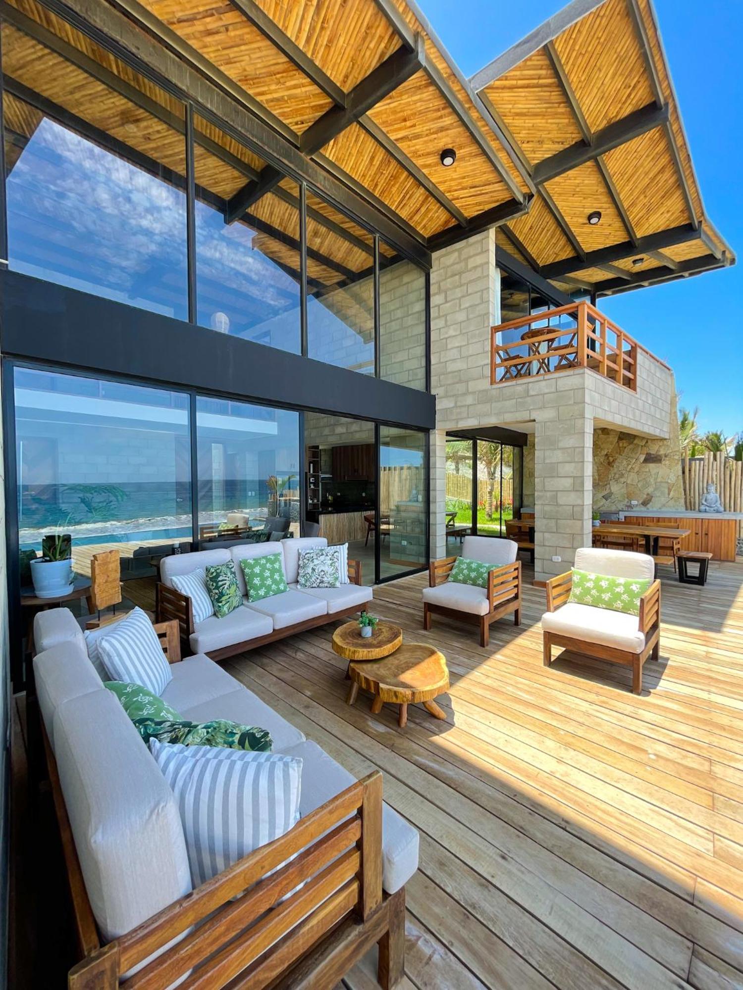 Diem Vichayito Beachfront Eco-Luxury Bilik gambar